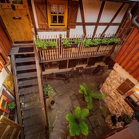 Altes Hinterhaeusel *