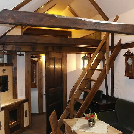 Altes Hinterhaeusel *